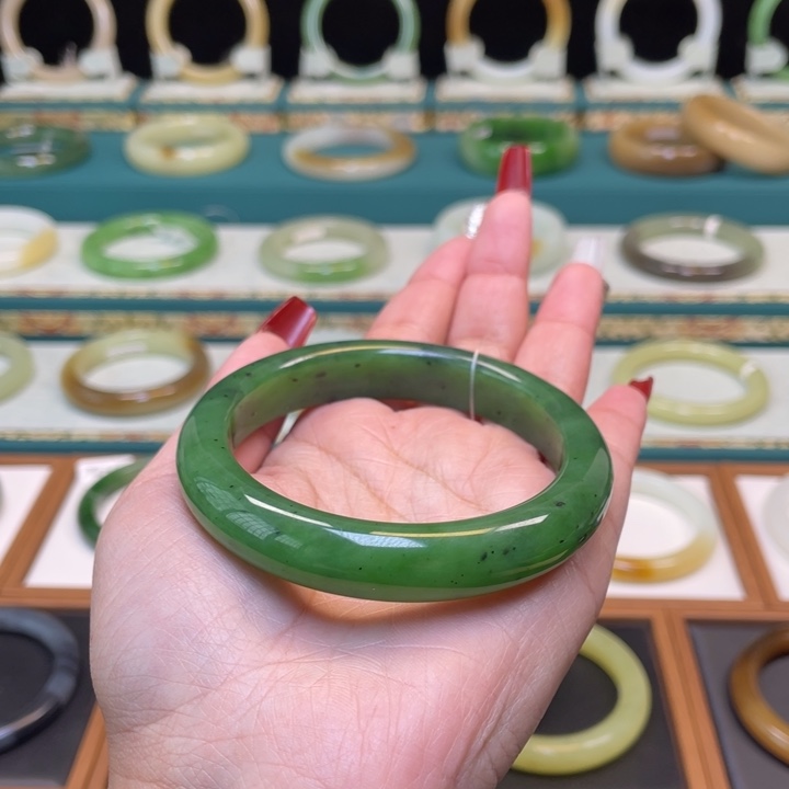 和田玉手镯未镶嵌59