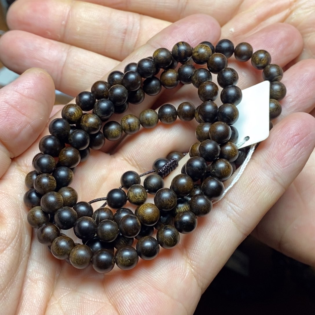 沉香手串M***_越南芽庄白奇楠0.6矿化
