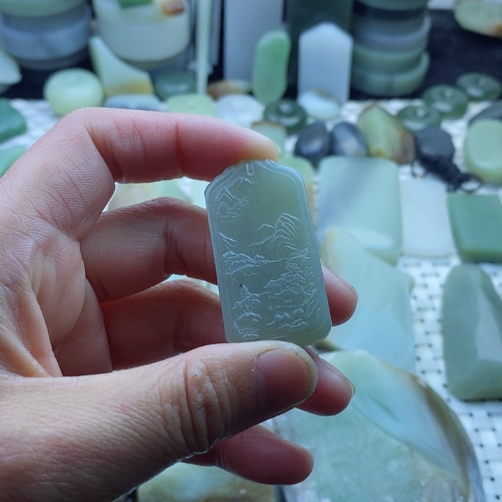 和田玉未镶嵌挂件