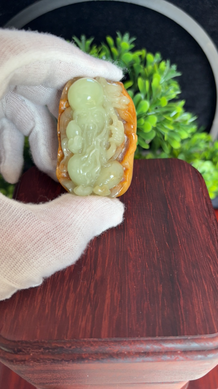 河磨玉寿星挂坠油润饱满