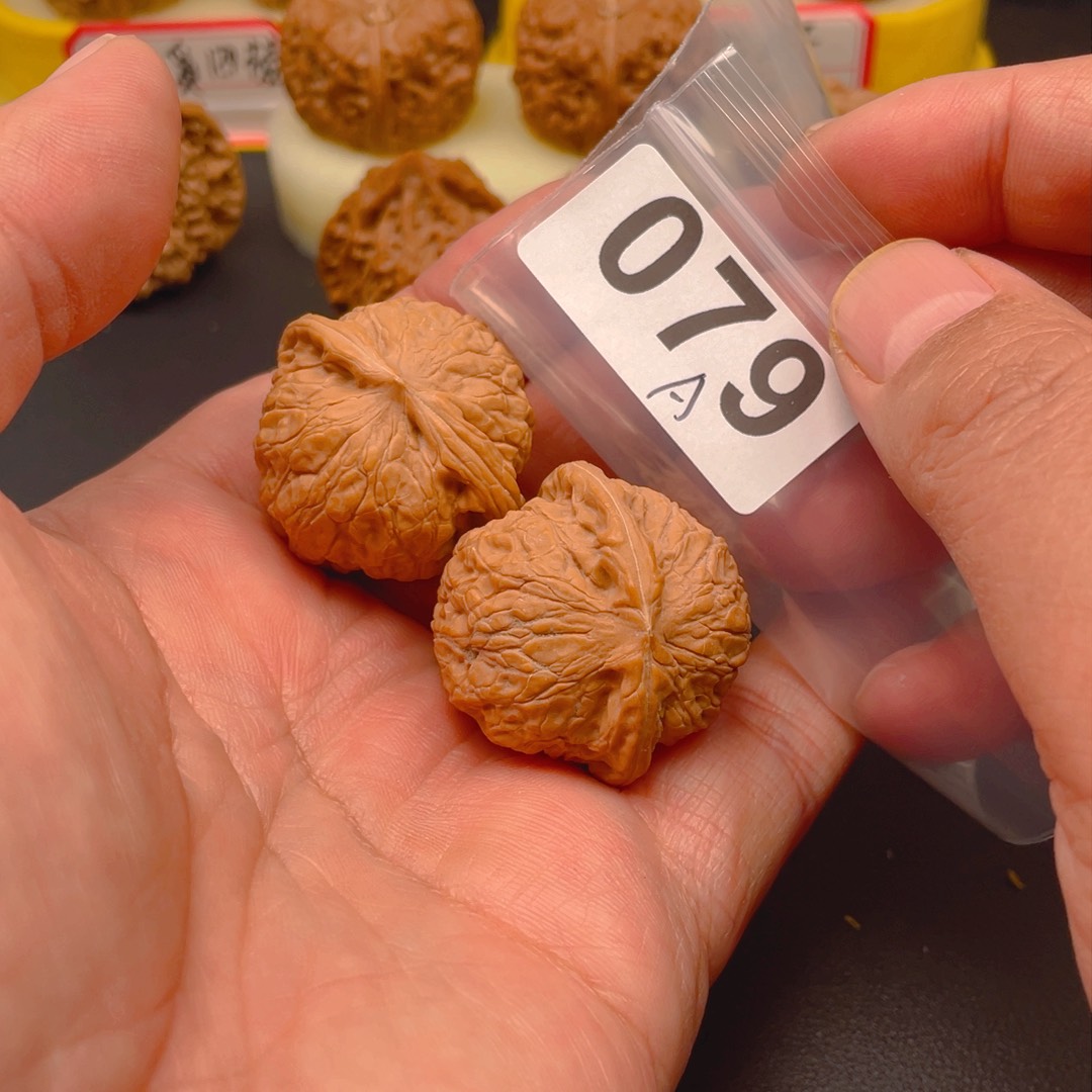 吊坠文玩核桃乾隆磨36