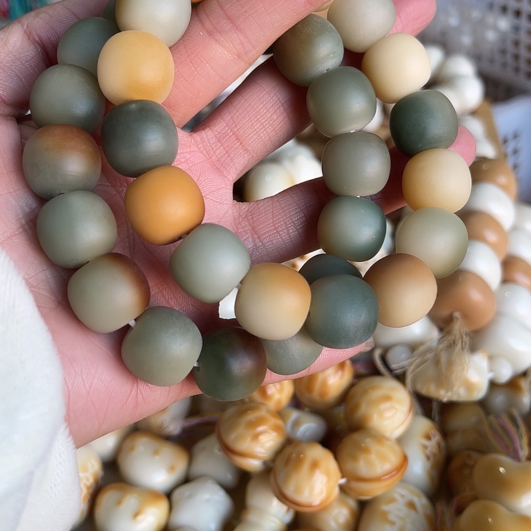 香榧木菩提根磨砂敦煌手串