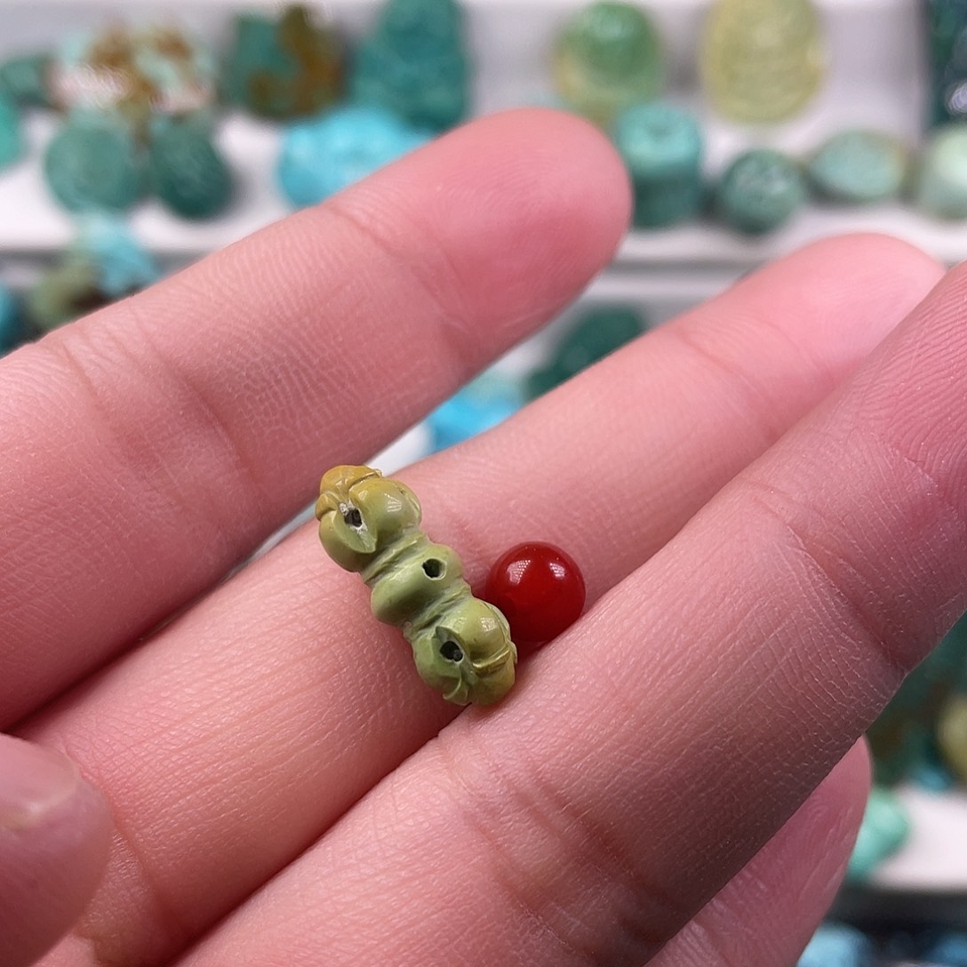 南红玛瑙未镶嵌颈饰