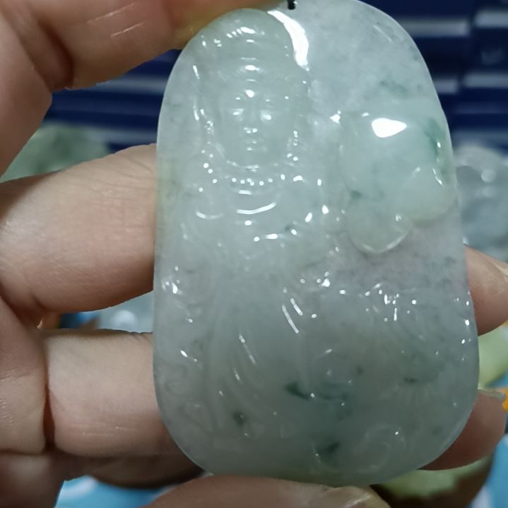 翡翠颈饰未镶嵌吊坠