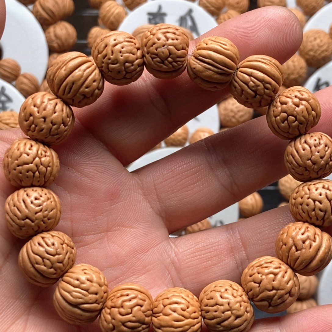 A***a吊坠桃核精品桃核