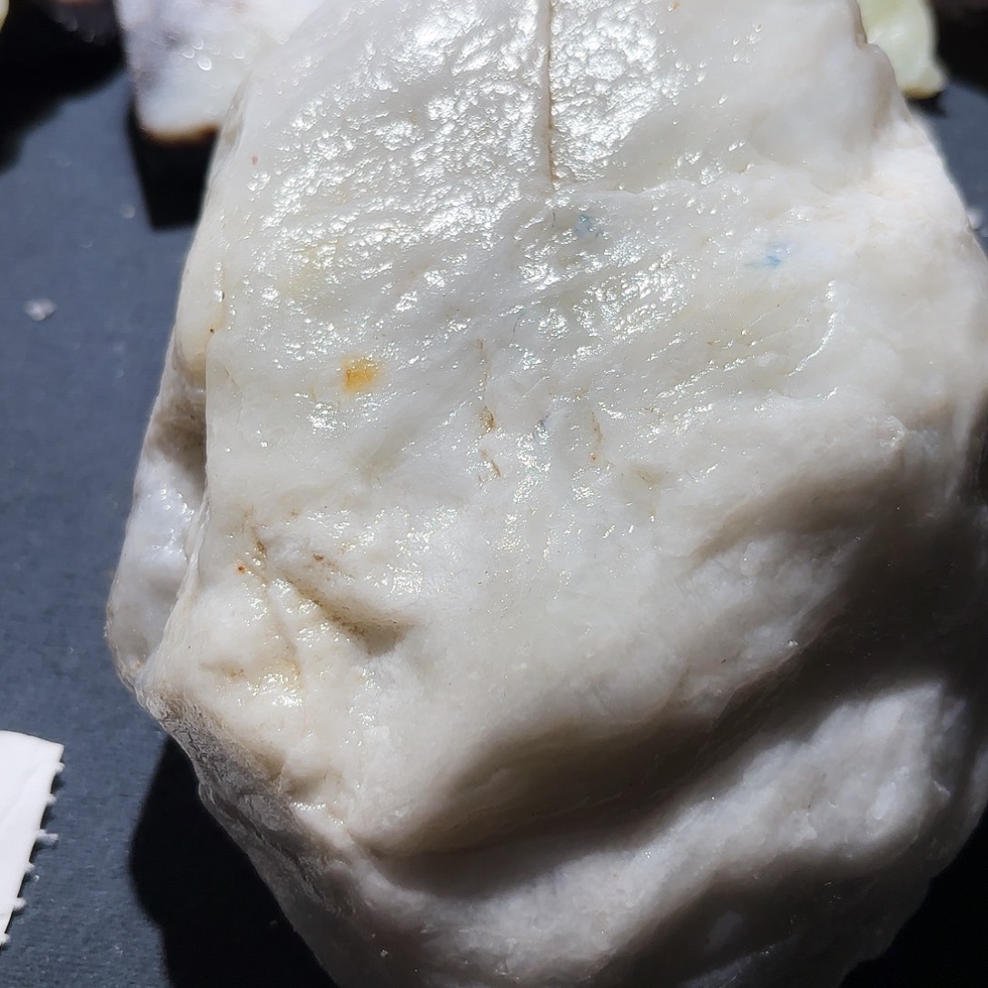 和田玉未镶嵌珠宝奇石