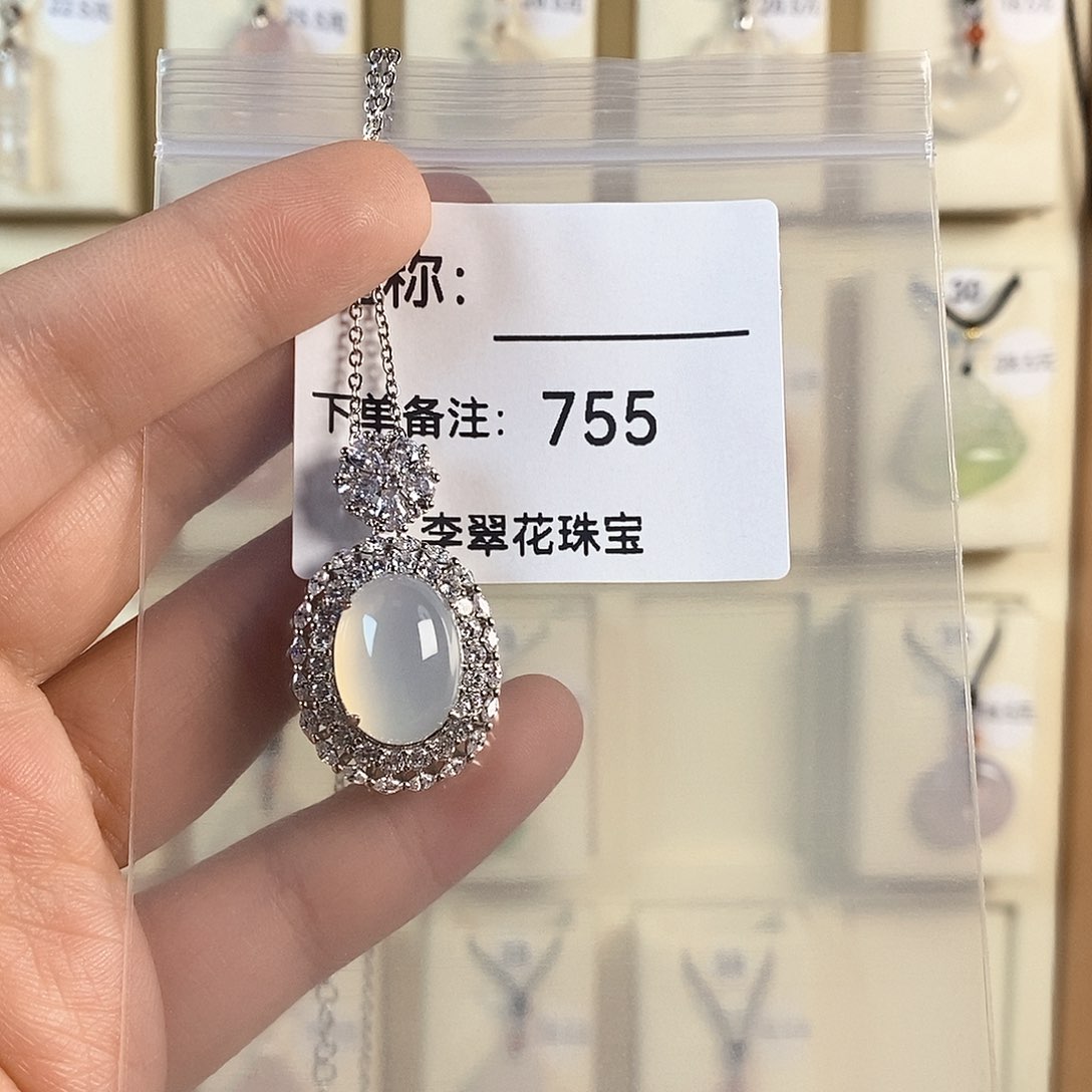 玛瑙/玉髓颈饰钛钢小*