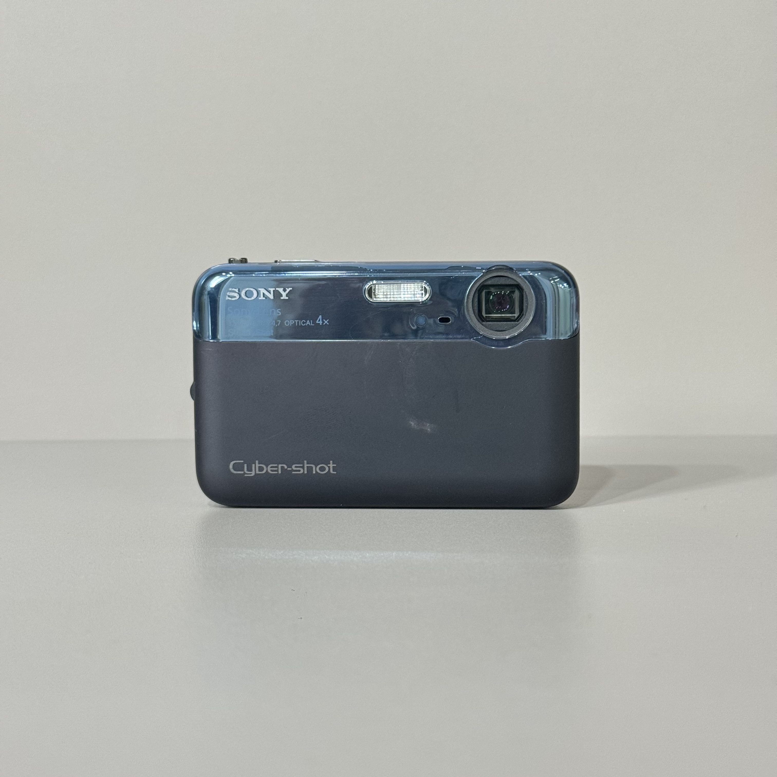 9新 Sony/索尼 J10蓝莓色 1610万像素 色彩浓郁复古 不支持试用