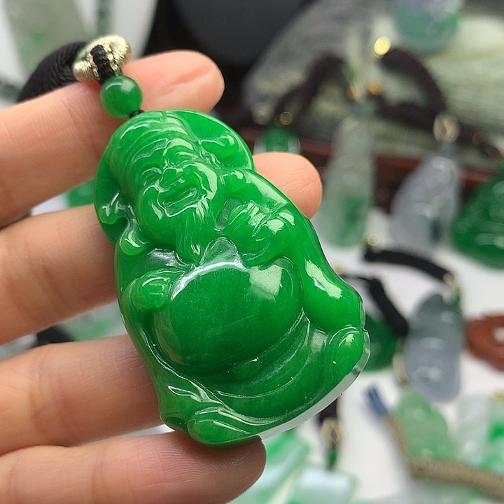 吊坠(赠链)未镶嵌翡翠