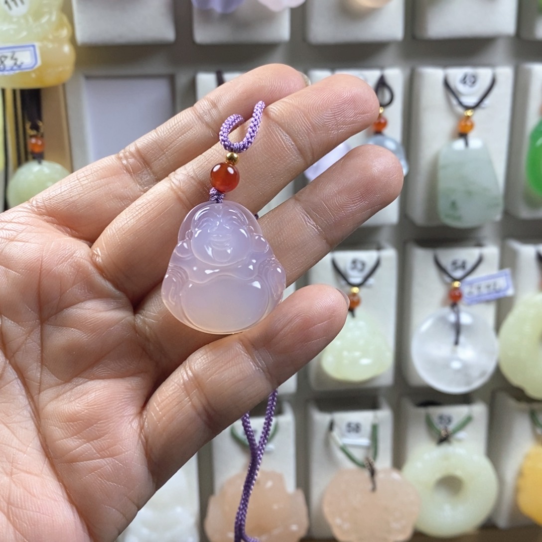 颈饰未镶嵌石英质玉（金丝玉）欣*