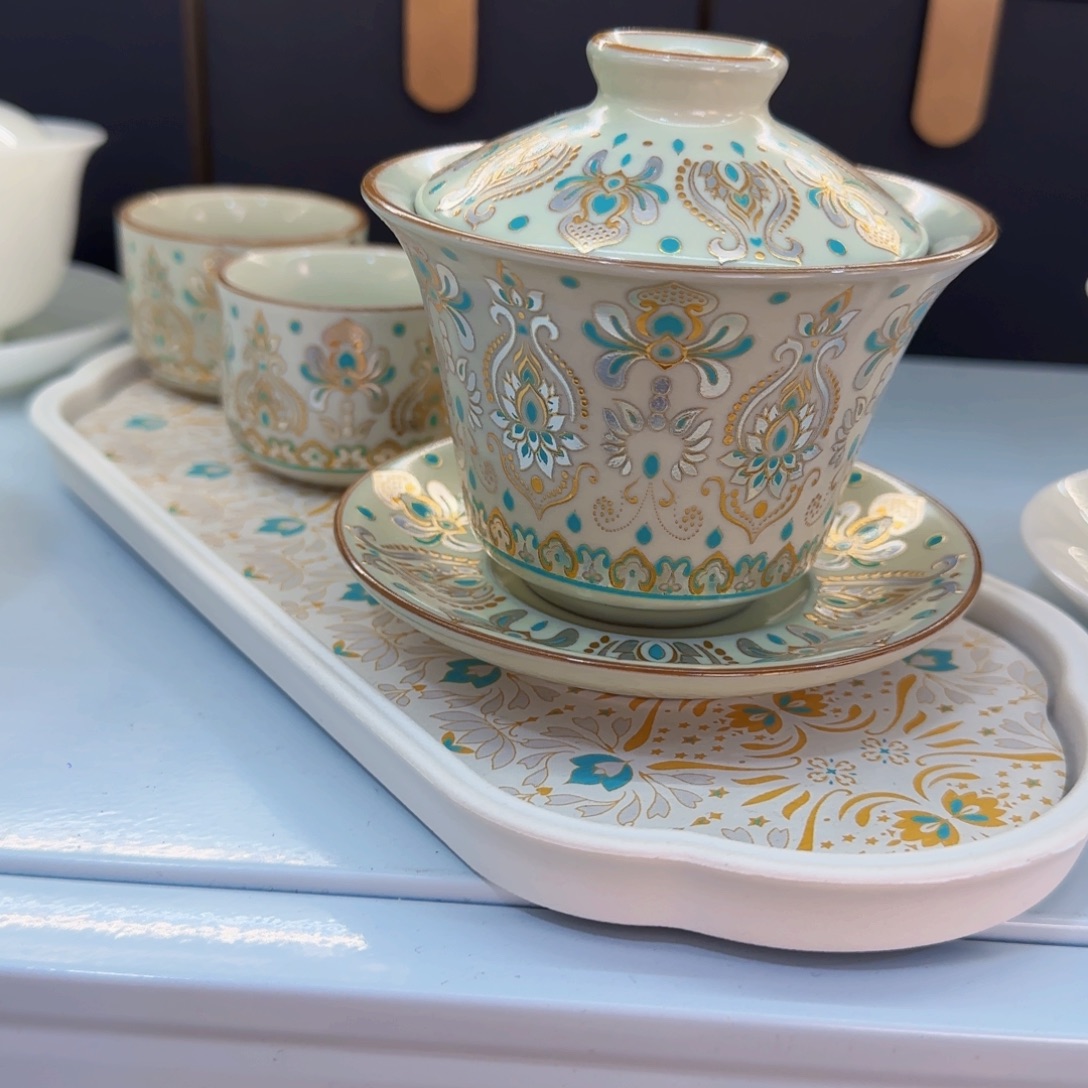 这些盖碗真好看！！！