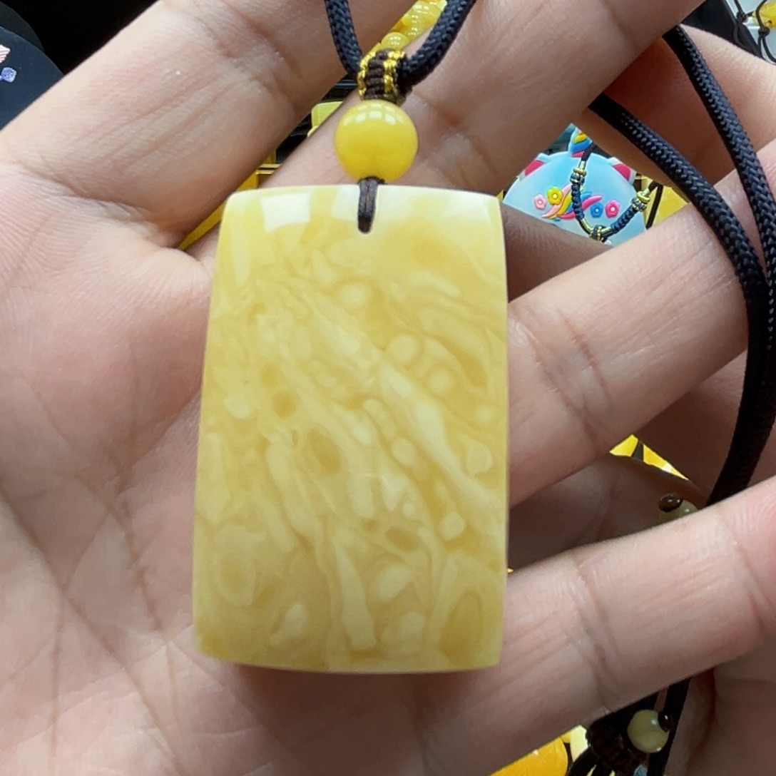未镶嵌蜜蜡珠宝奇石