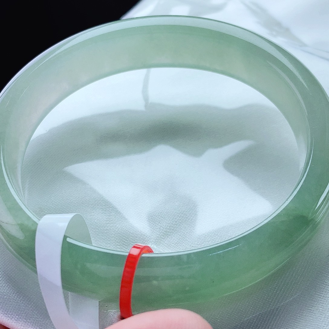 未镶嵌手镯（贵妃镯）翡翠54贵妃