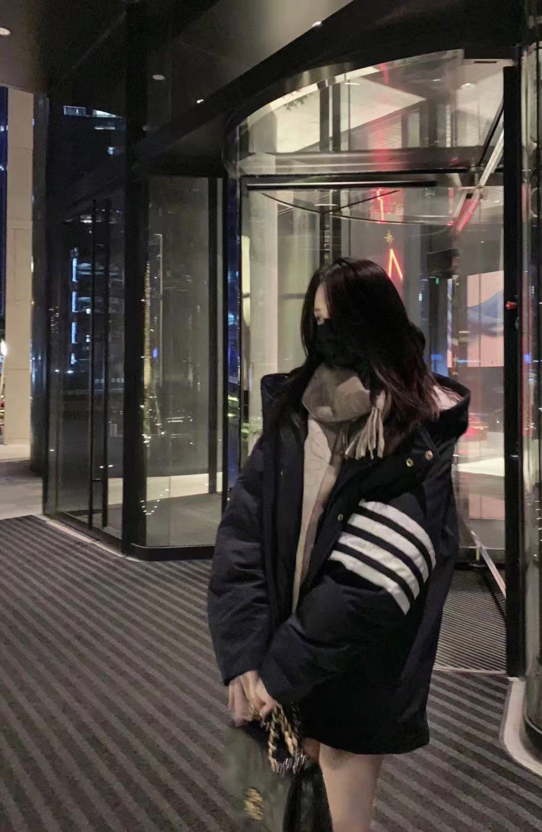 汤老师四杆短款经典男女款白鹅绒派克服羽绒服宽松版型（2）