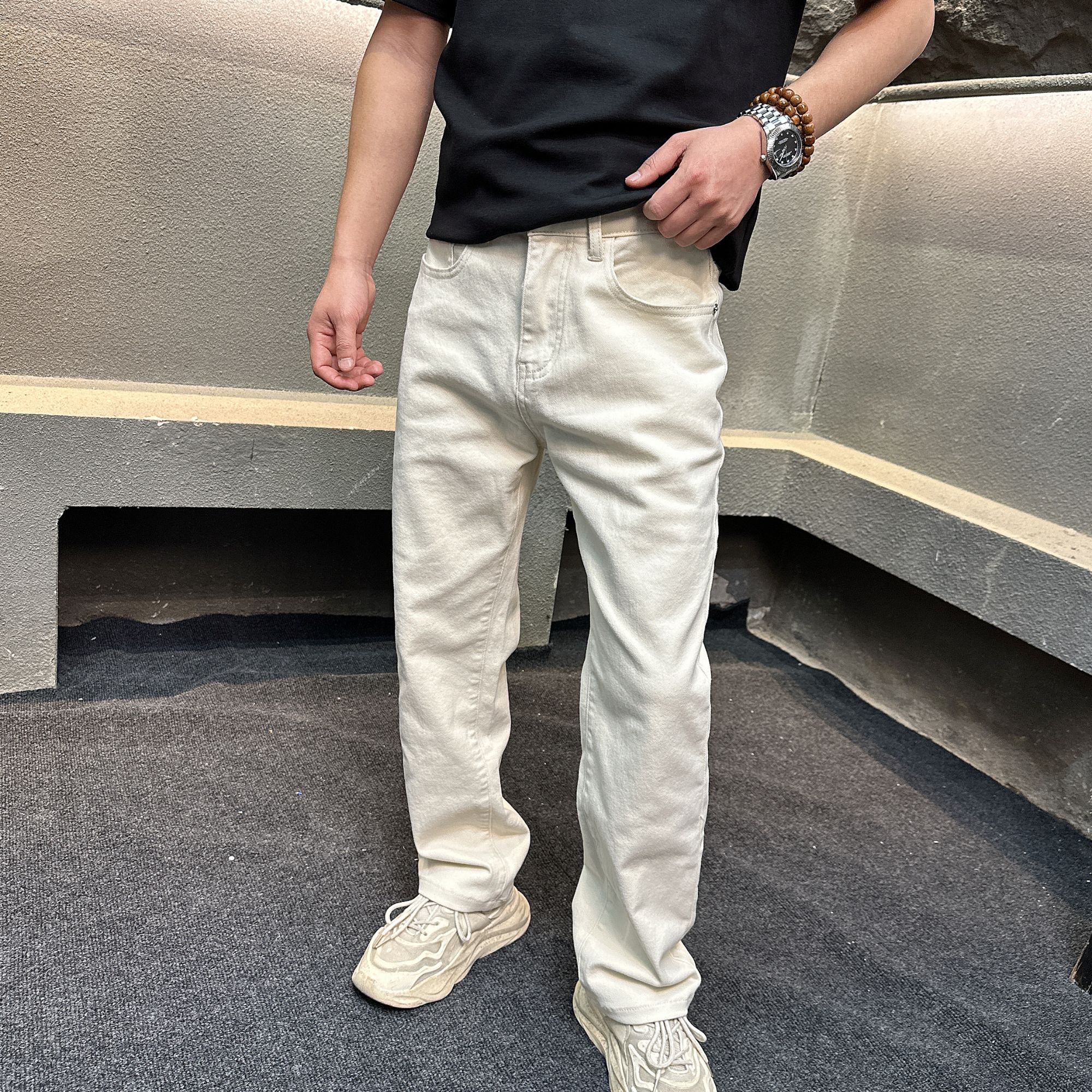 新款简约象牙白小直筒米白色牛仔裤百搭宽松裤子男士