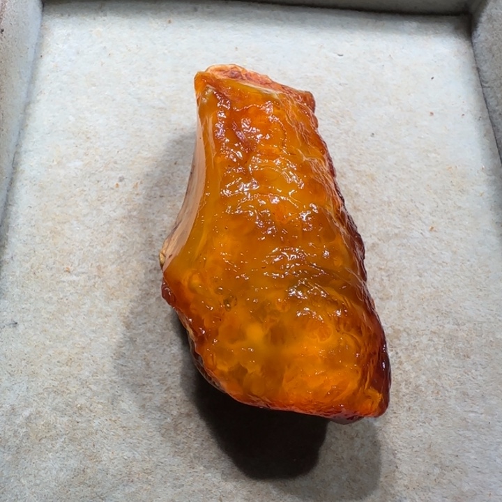 未镶嵌定制琥珀心**?专属定制