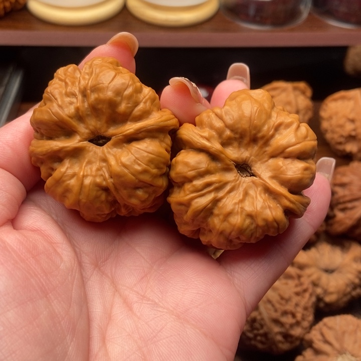 吊坠文玩核桃fgklhffjkkhffhjkkkl