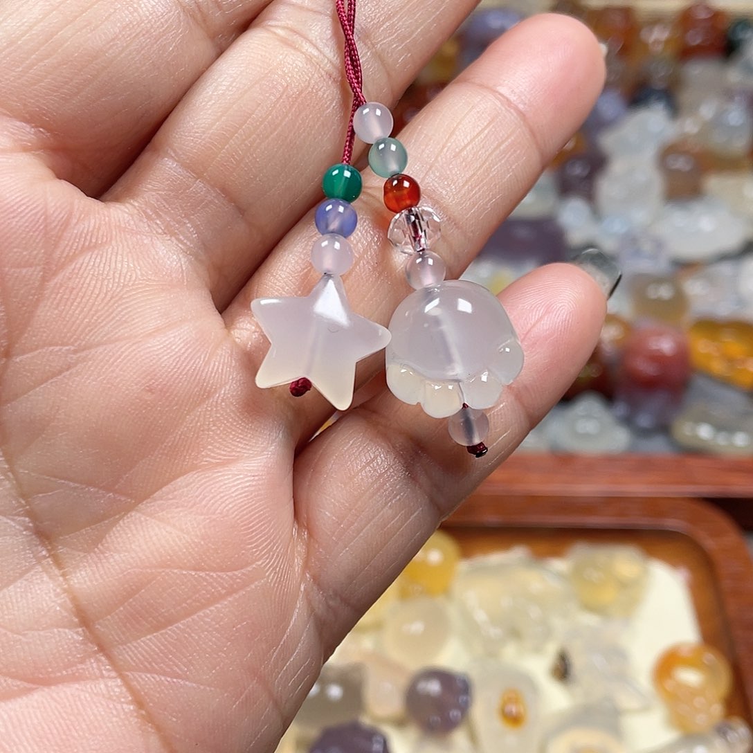 玛瑙/玉髓颈饰未镶嵌