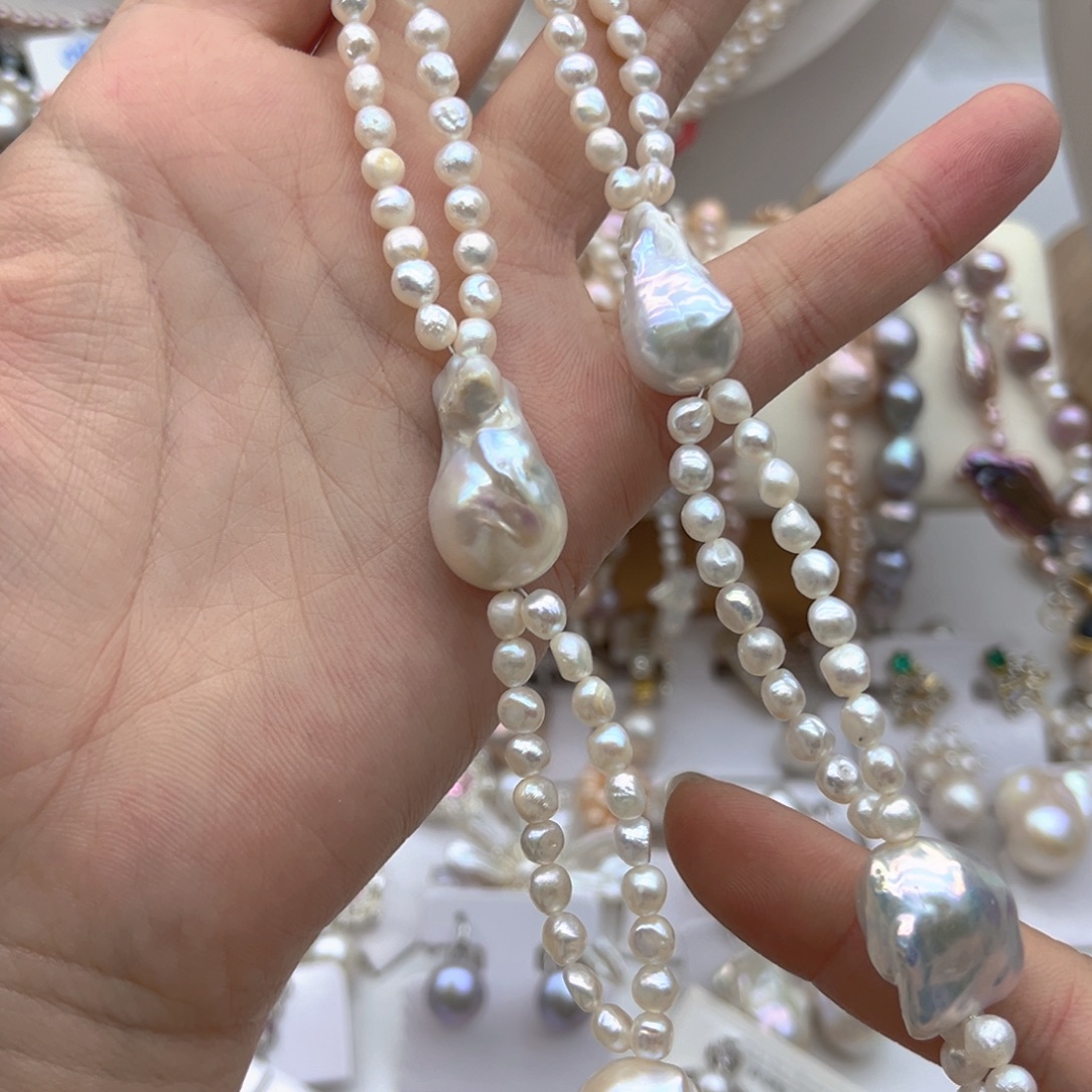 玲****未镶嵌淡水珍珠颈饰