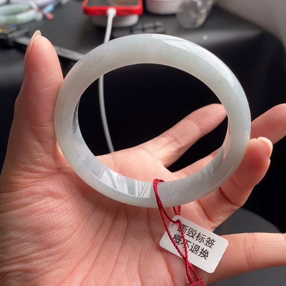 未镶嵌手镯翡翠?**?60正圈