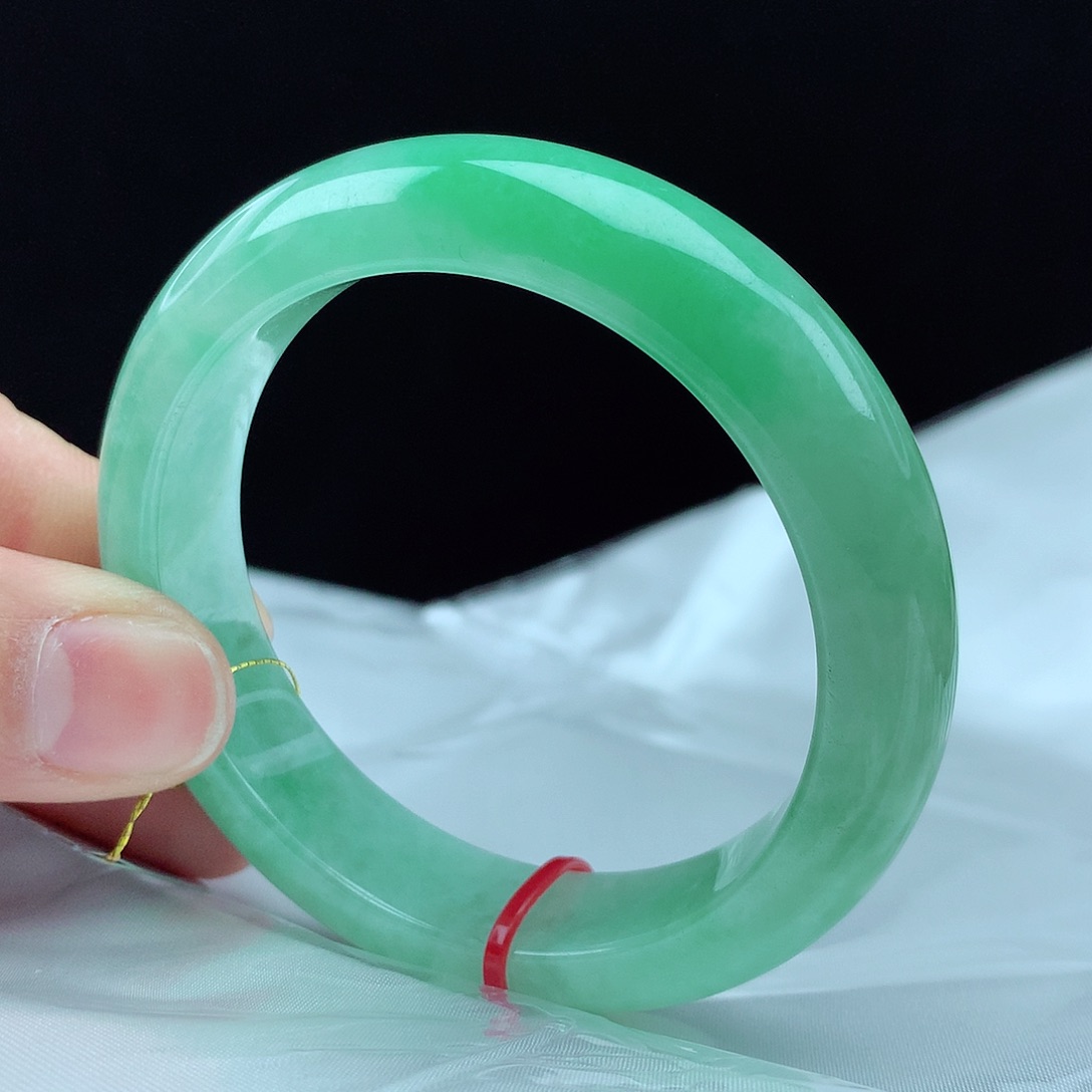 翡翠手镯未镶嵌湖**客51圈4185