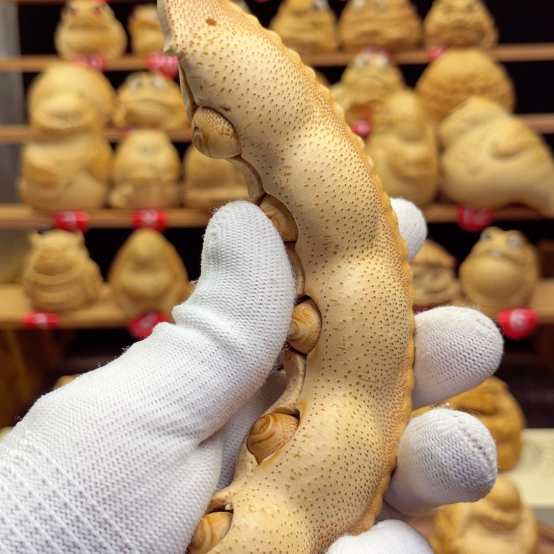 香榧木竹根雕福豆手把件