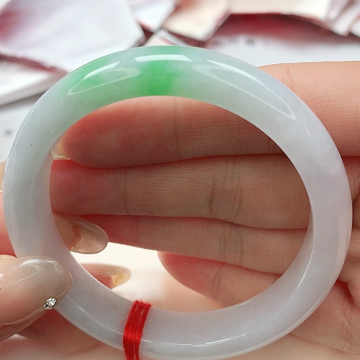 翡翠手镯未镶嵌缅甸天然A货翡翠