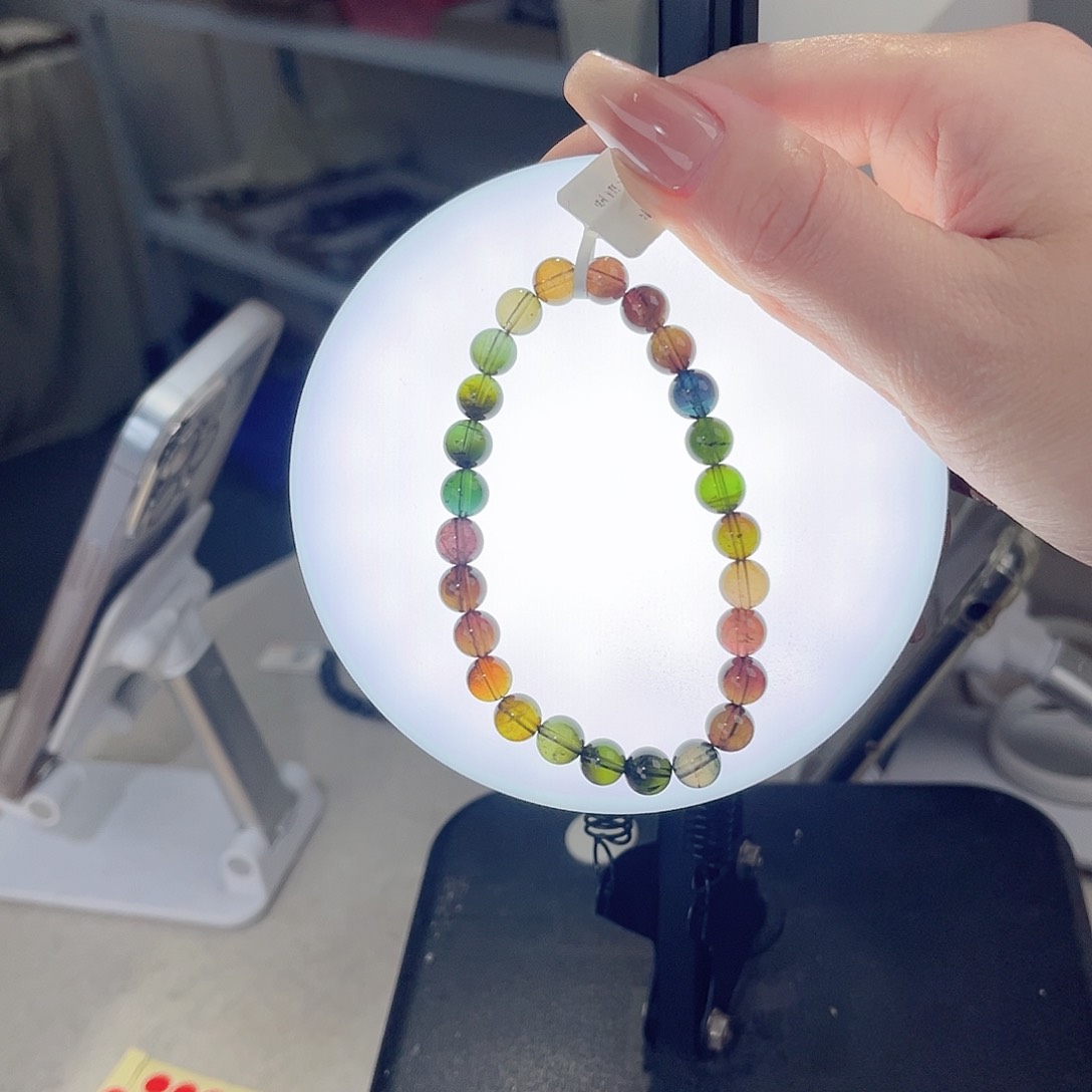 碧玺多样性发一件未镶嵌