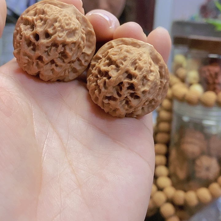 【闪购商品】文玩核桃把件37金锭元宝