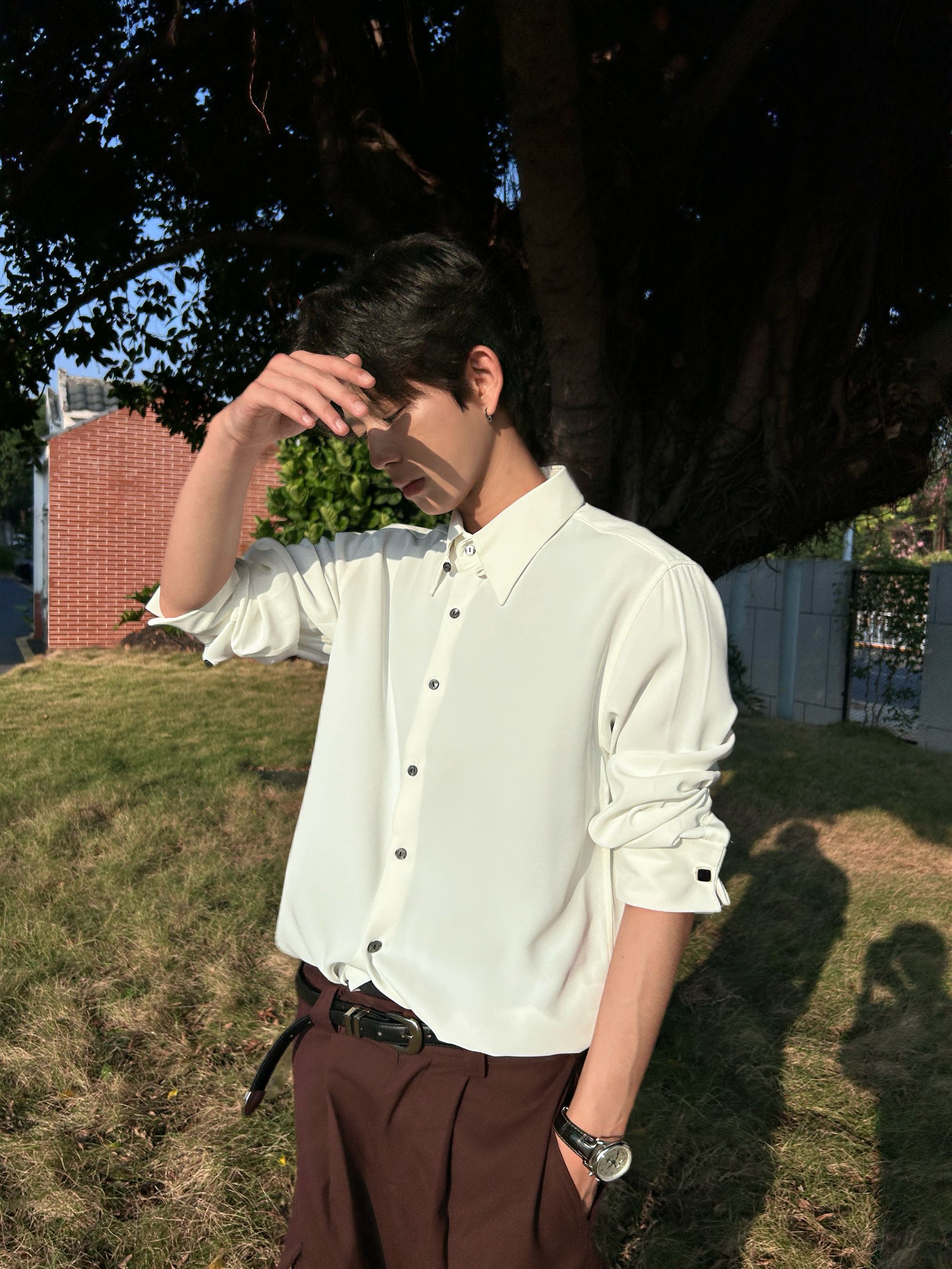 新贵纯色多纽扣设计感简约衬衫宽松休闲百搭衬衣慵懒风长袖