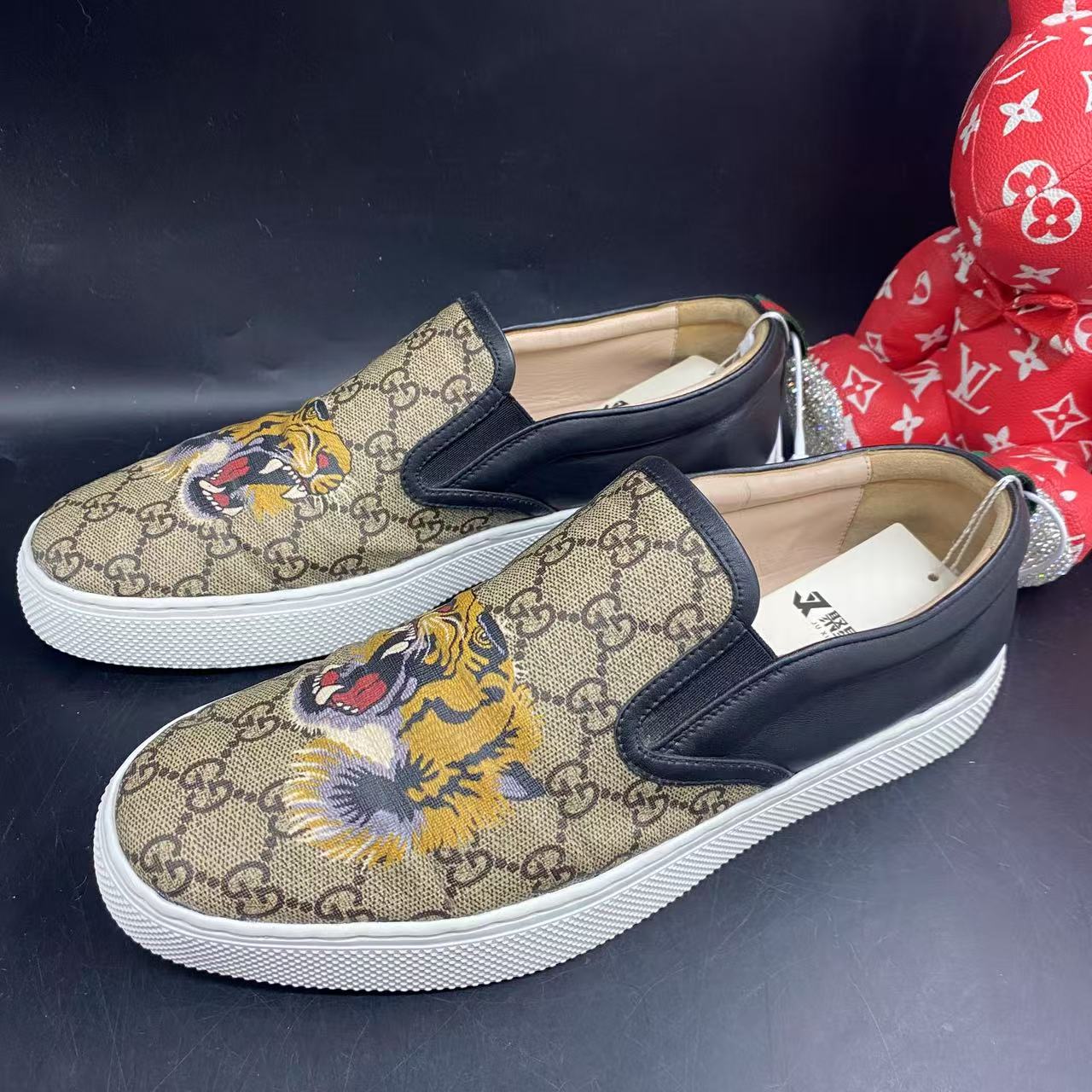 95新 GUCCI/古驰 棕老花虎头舒适时尚一脚蹬43欧码xh119