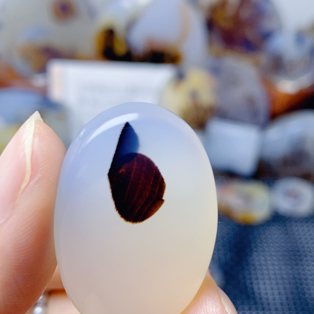 玛瑙/玉髓未镶嵌珠宝奇石