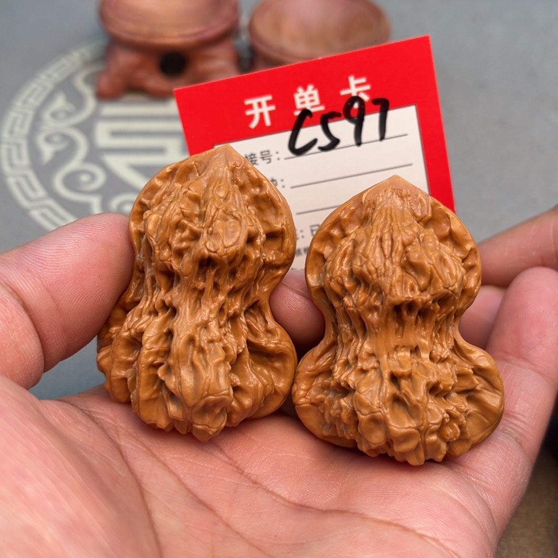 文玩核桃吊坠文玩