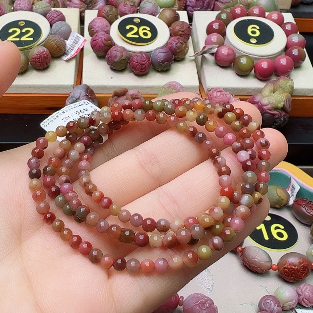 定制石英质玉定制未镶嵌盐源