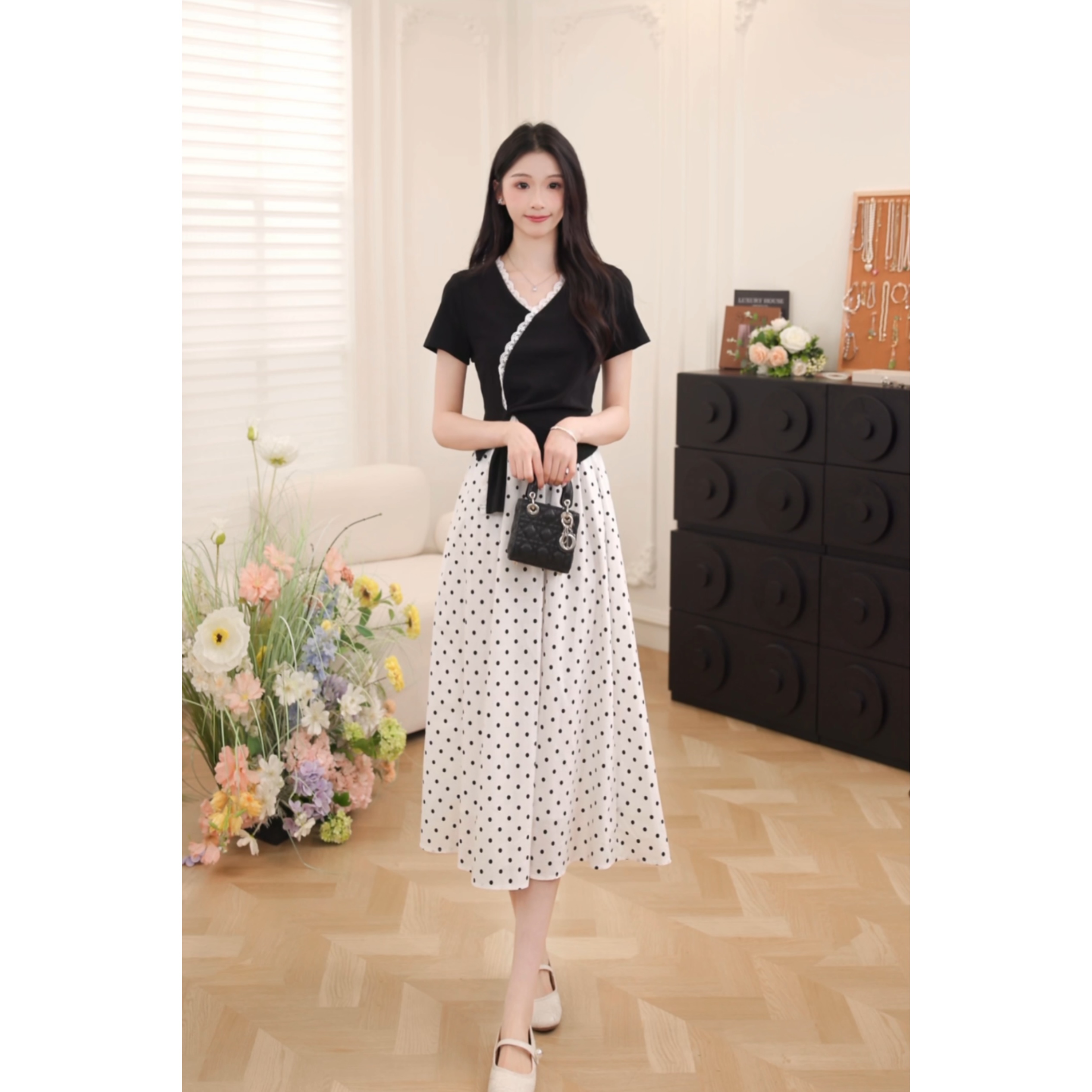 鹿向南【赫尔庄园】2025年夏季新款假两件连衣裙QJD00459