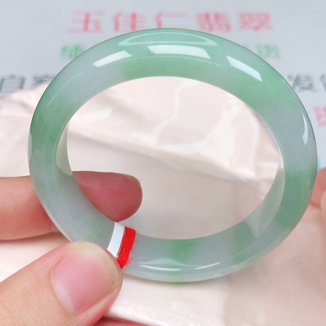 未镶嵌手镯翡翠天然翡翠手镯