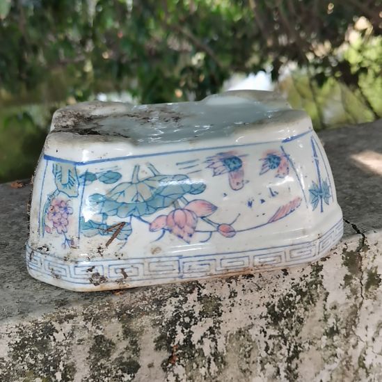 碗陨*陶瓷碗小杯盘子