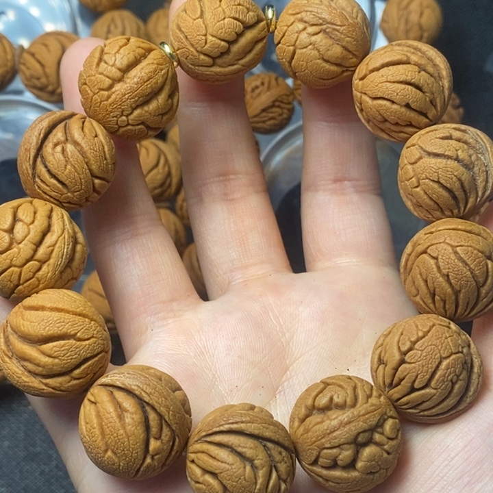 吊坠桃核秦岭山野生桃核