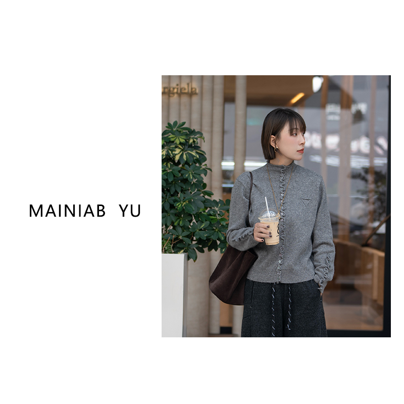 2025年秋冬季韩系软糯ins风木耳边单排扣半高领针织开衫女