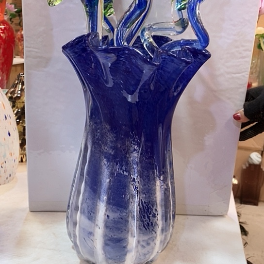 琉璃花瓶高45厘米宽9厘米