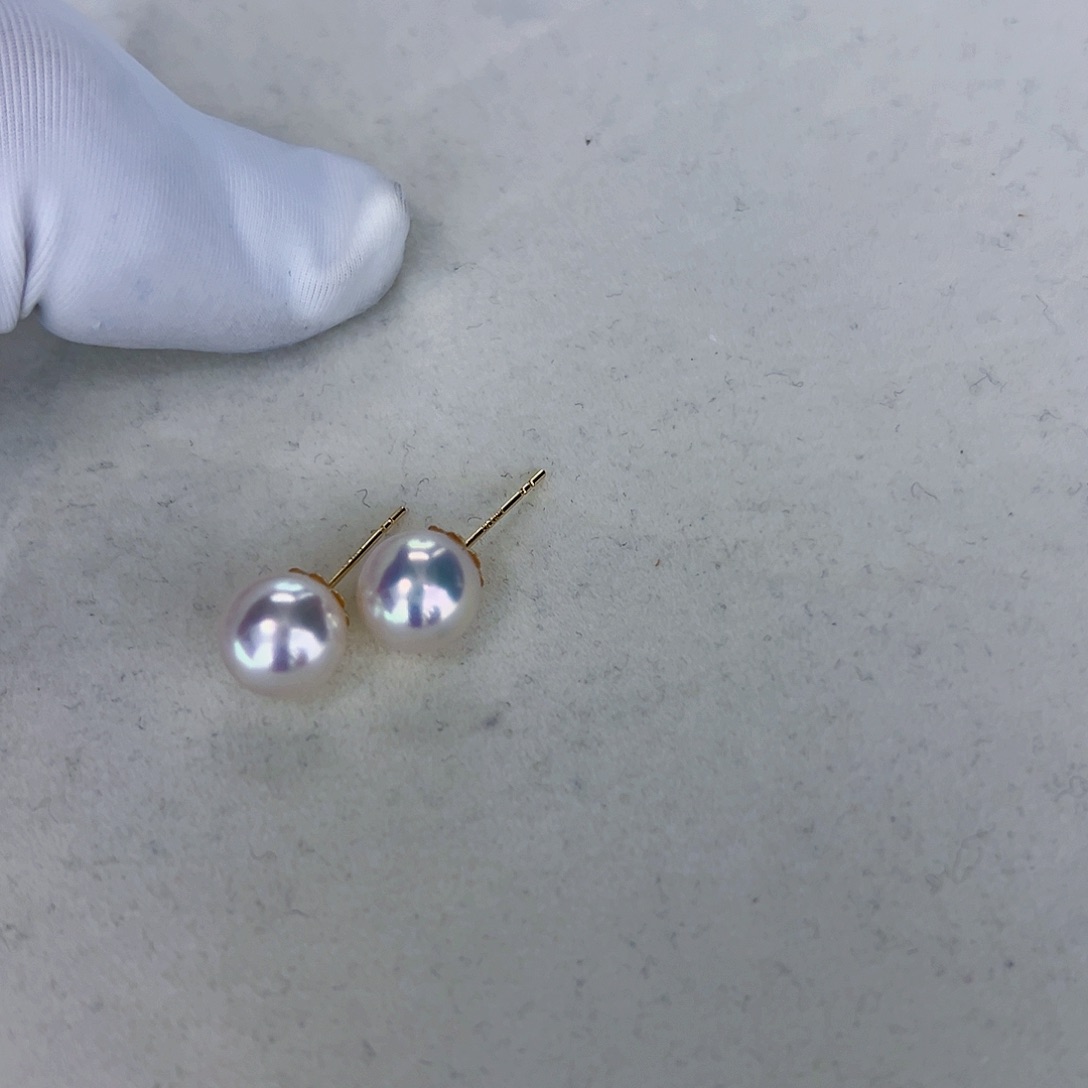 海水珍珠海水akoya天女耳钉8.5-9mm18K金镶嵌