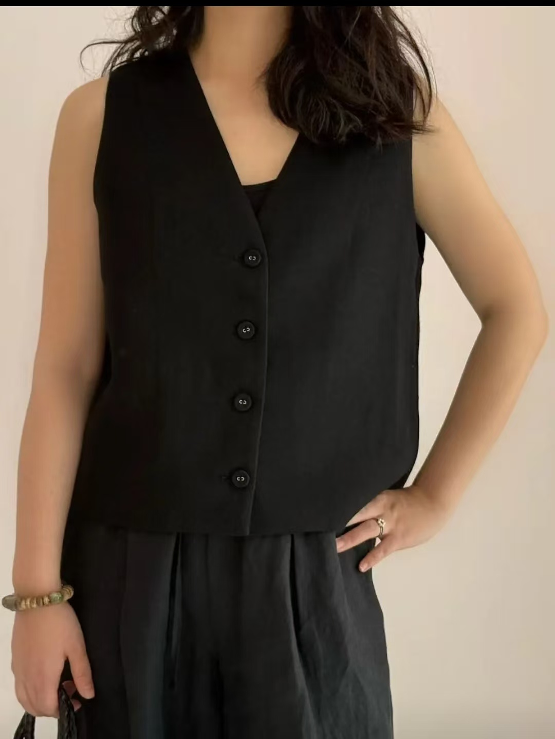 汉麻羊绒马甲马夹外穿V领无袖小设计感马甲显瘦女款