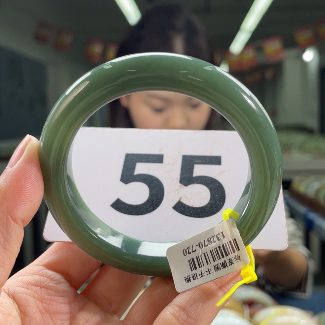 未镶嵌手镯和田玉将*