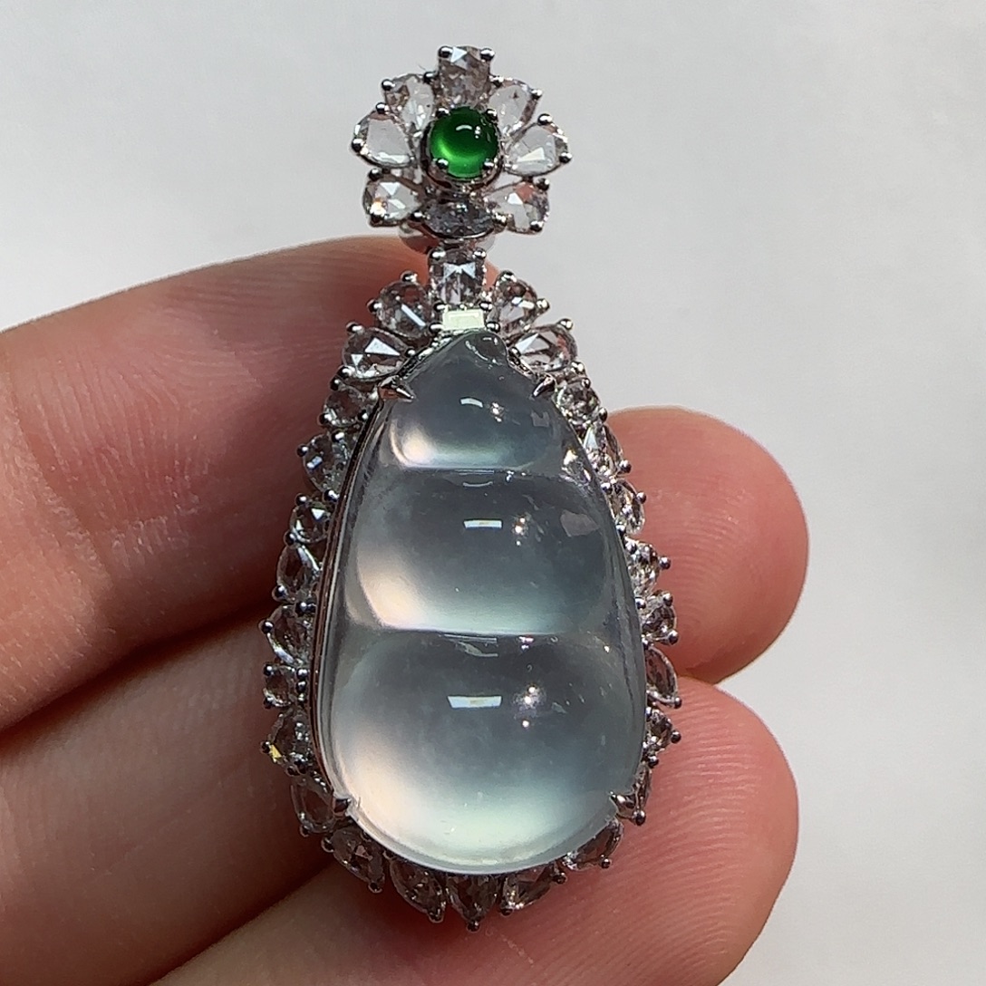 吊坠(不含链)18K金镶嵌翡翠豆子吊坠