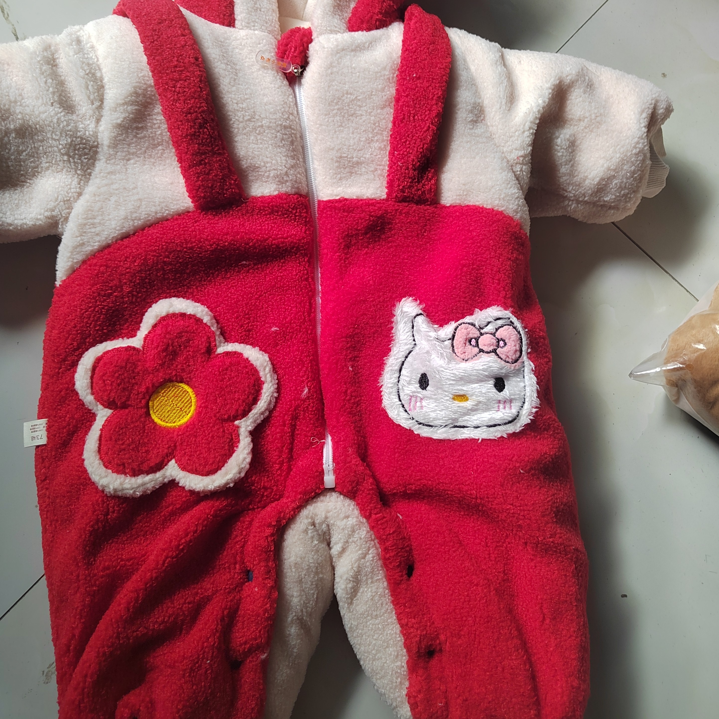 连体造型外出加厚KT猫