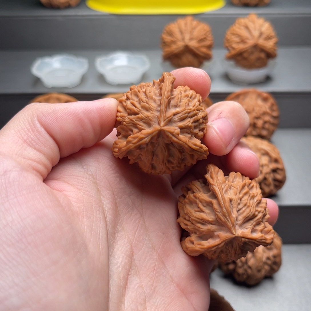 文玩核桃把件38x38x38盘山正奔