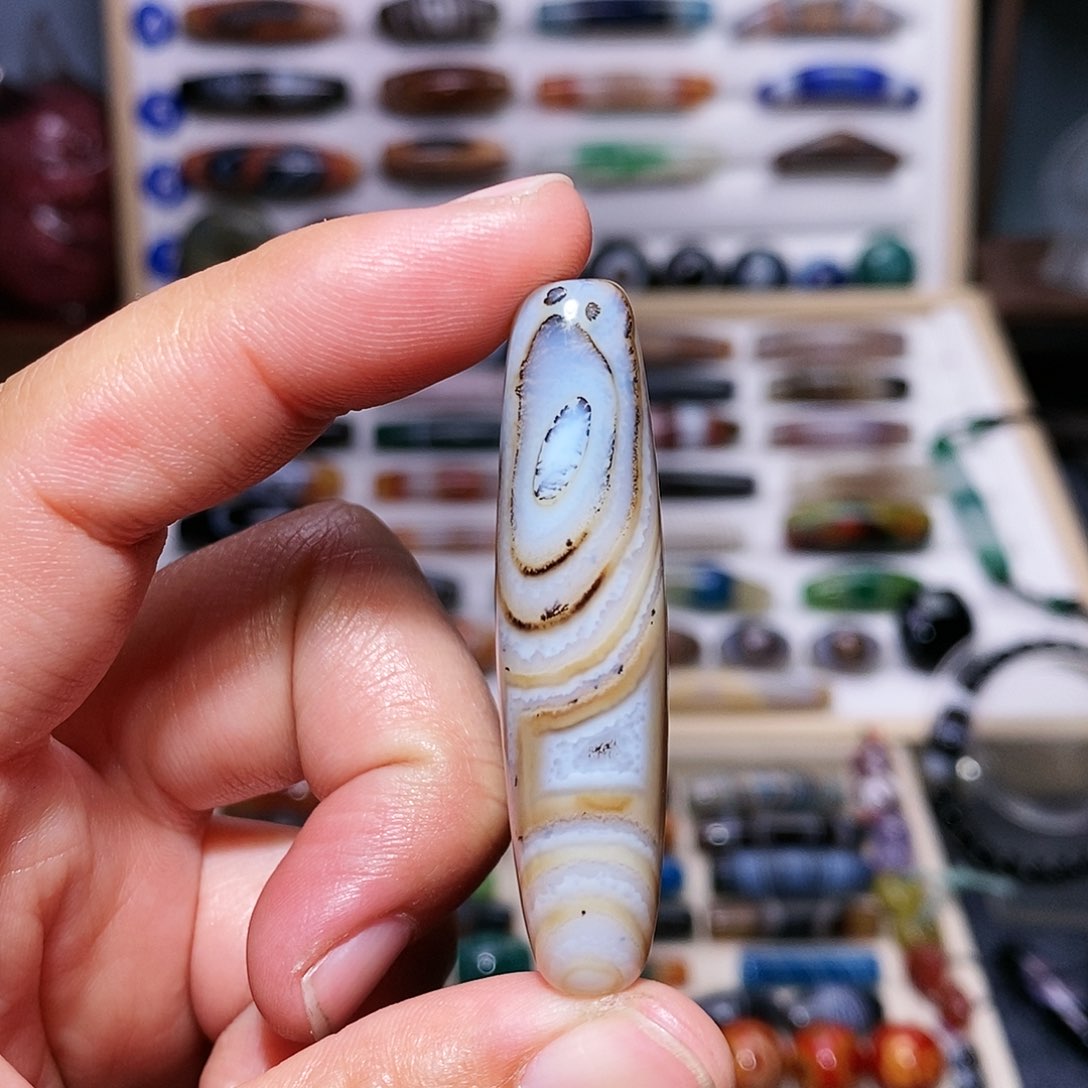 玛瑙吊坠未镶嵌…..