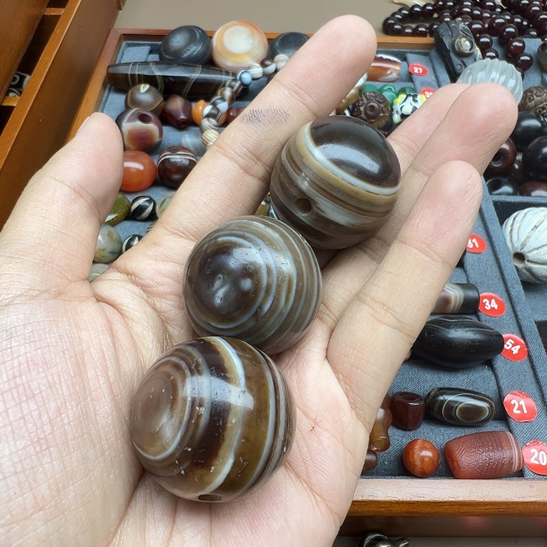 老***袁玛瑙/玉髓合金珠宝半成品3颗