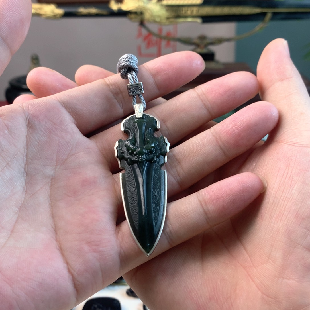 和田玉吊坠银S925镶嵌