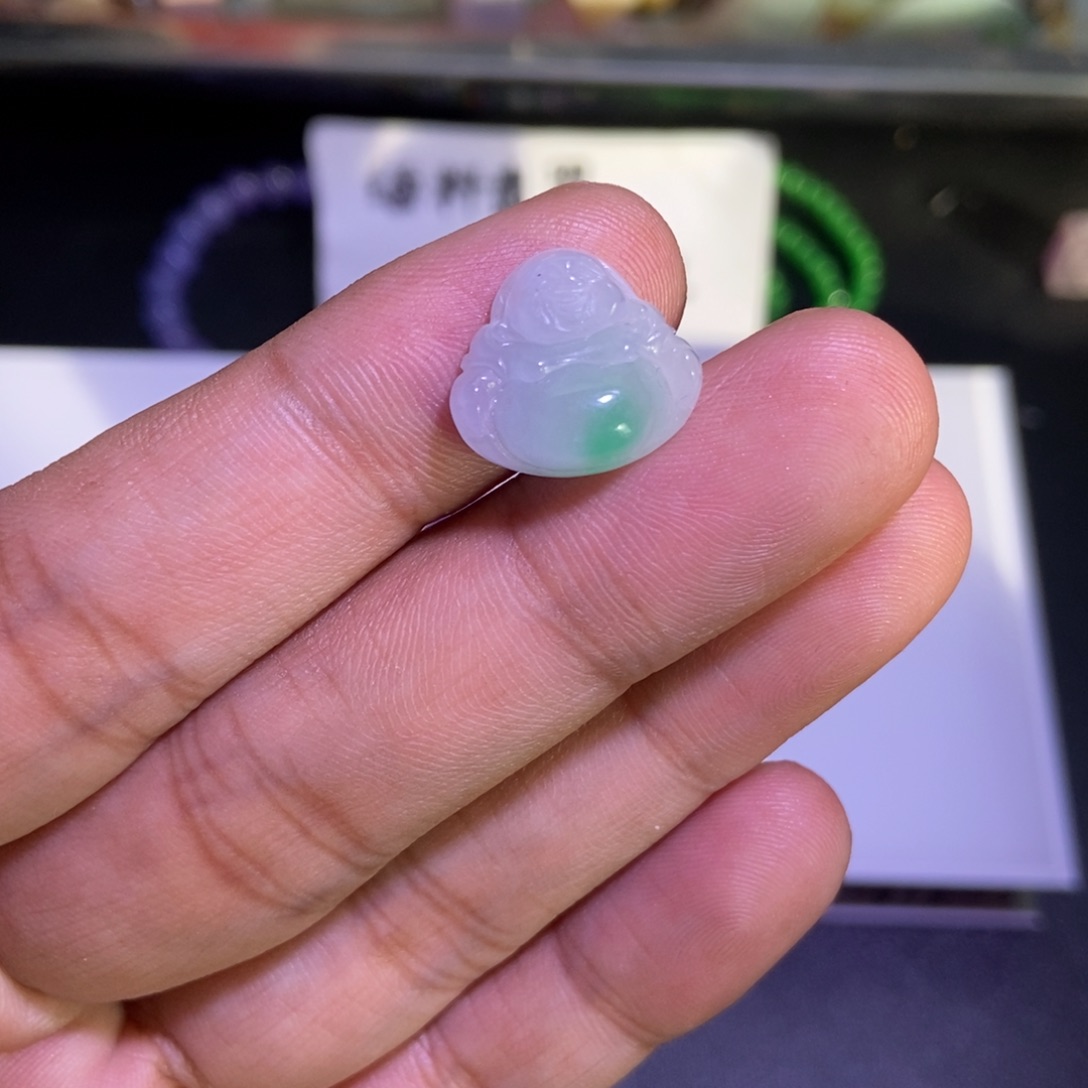 翡翠未镶嵌颈饰吊坠